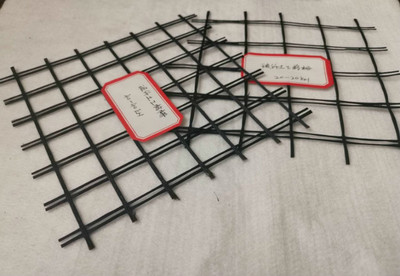 購買路面玻纖土工格柵需要要注意哪些方面